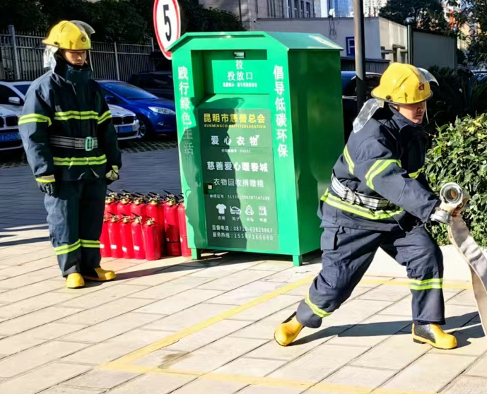 金桂苑小區消防演練，急救知識，電梯關人自救知識